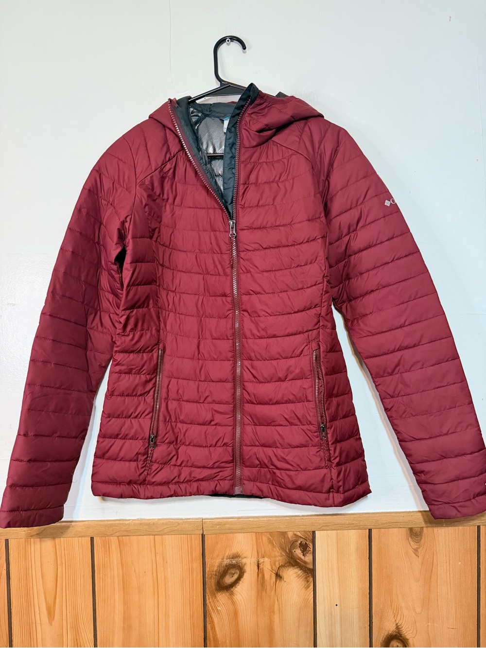 Columbia Women's Burgundy Hooded Quilted Puffer Jacket